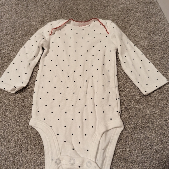 Black and Red Carter's Vest Set - Picture 8 of 9